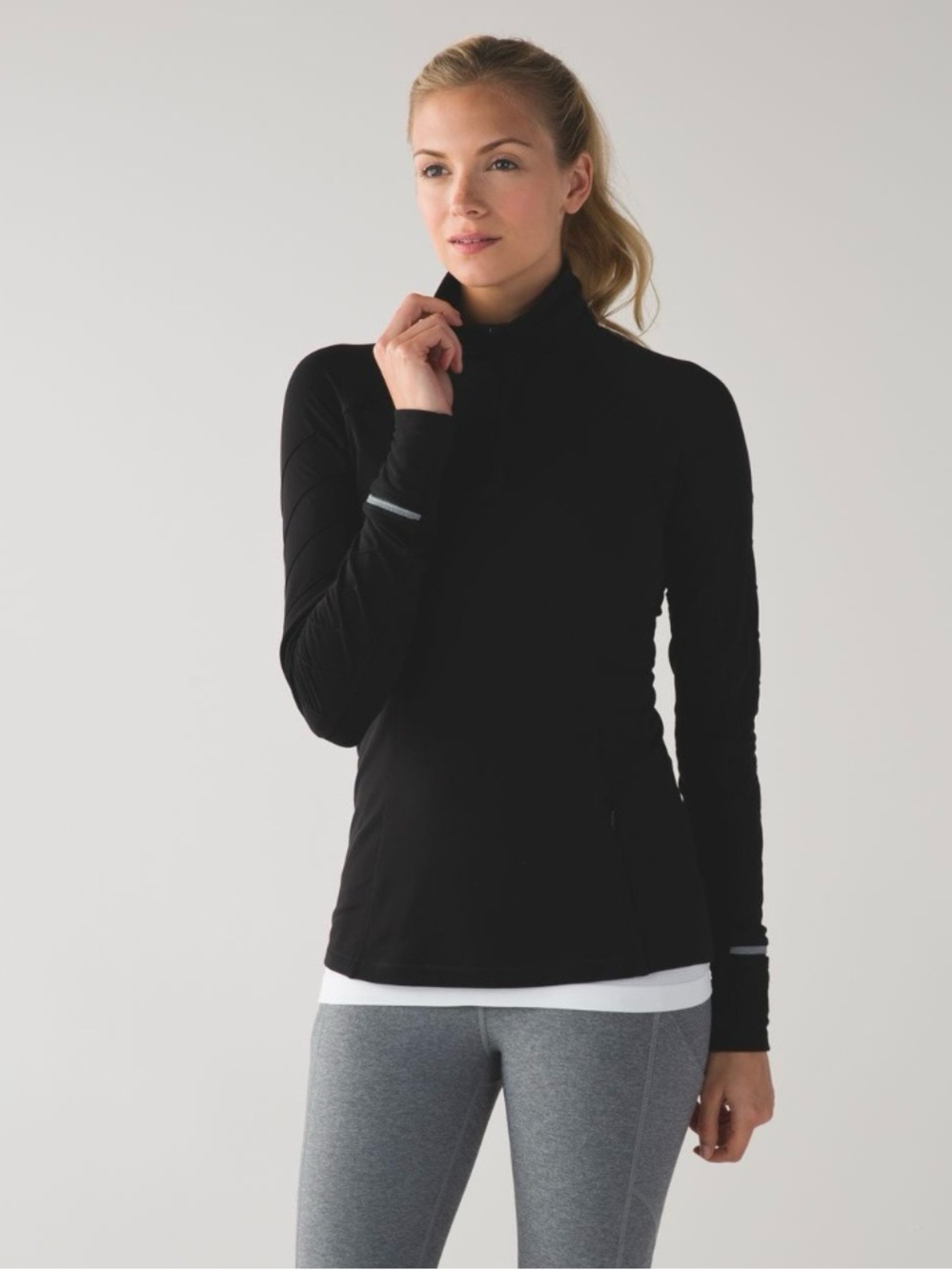lululemon Face The Frost 1/2 Zip jacket Black 10 thumbholes Cuffins
